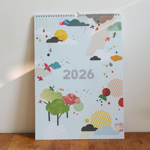 Load image into Gallery viewer, Klasisks sienas kalendārs - plānotājs ar ilustrācijām 2026
