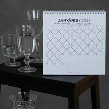 Load image into Gallery viewer, Komplekts: galda kalendārs un nedēļas plānotājs