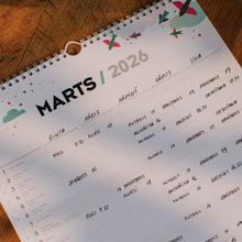 Load image into Gallery viewer, Vertikāls sienas kalendārs - plānotājs ar ilustrācijām 2026